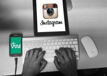 Banana Republic Instagram Ad Unrealistically Portrays a Modern Fashion Design World