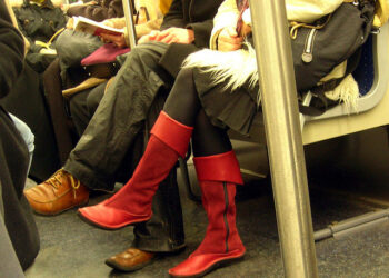 6 Body Language Tips to Master your Next Pitch