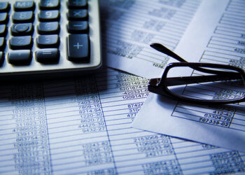 How Your Financial Data is Used to Tailor the Ads You See