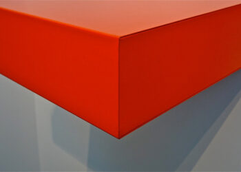 How to Be an Entrepreneur Who Can See Around Corners