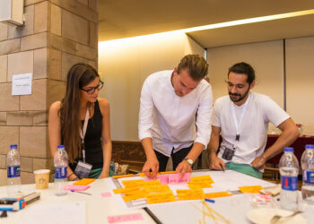 Running a Billion Dollar Startup with Twenty People