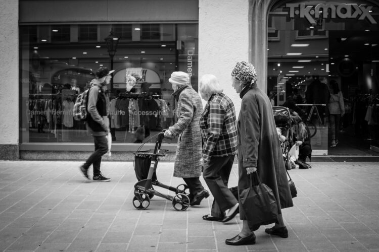 How to Get New Customers by Targeting New Markets