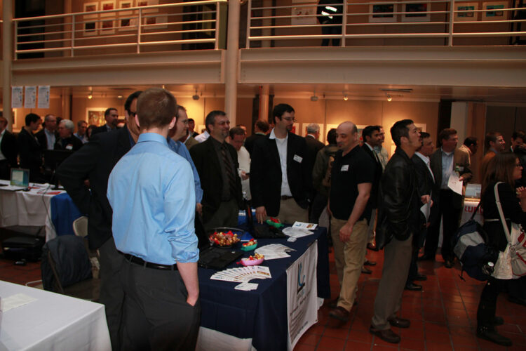 7 Ways To Attract Customers Without Viral Marketing