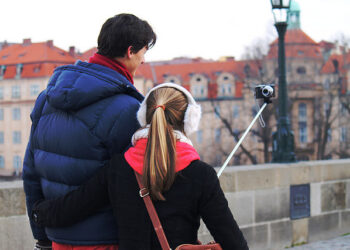 Museums Everywhere Banning Selfie Sticks