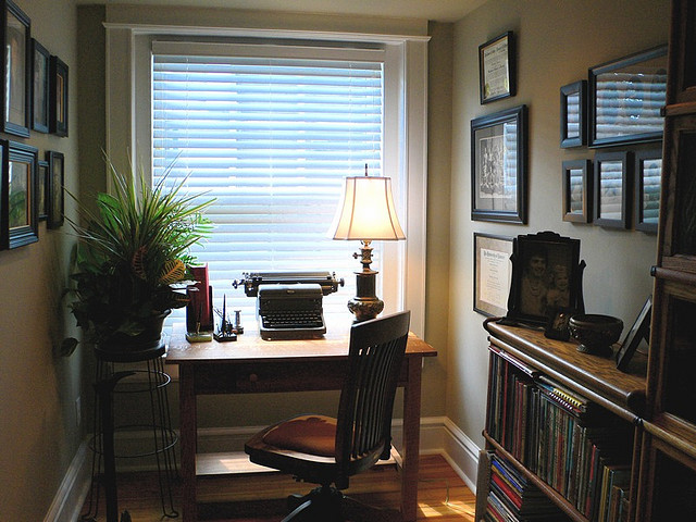 How to Actually Get Stuff Done When You Work From Home (and for Yourself)