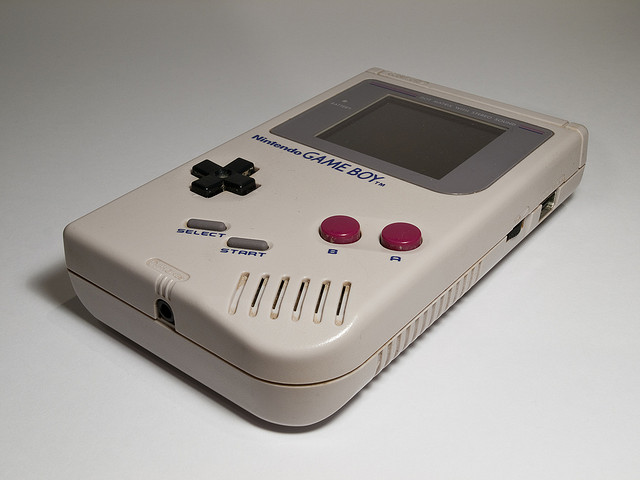 Watch How Today’s Kids React to the Original Nintendo Game Boy