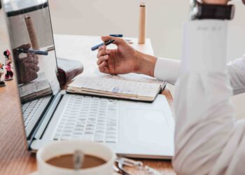 4 Easy (But Powerful!) Idea Validation Techniques