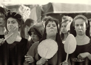 How To Deal With Negative People