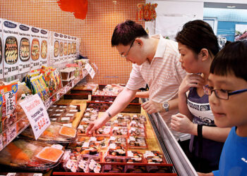 Startups: Your Three Types of Customers