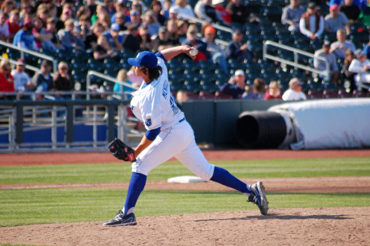 Startup Studio: The Two-Sentence Pitch