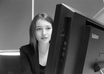 How to Embrace Your Executive Self As a Female Entrepreneur