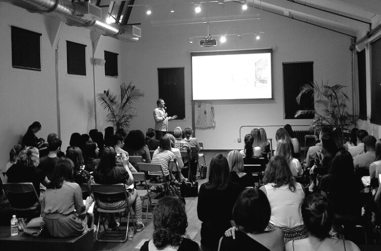 Here is The Latest in Visual Discovery of Fashion