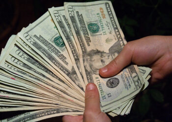 Size up Your Investors before Accepting Their Money