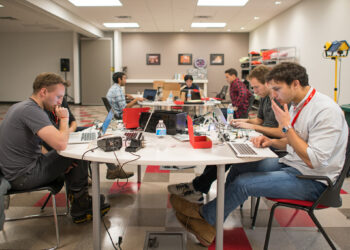 How to Smoothly Transition From Project to Product Management