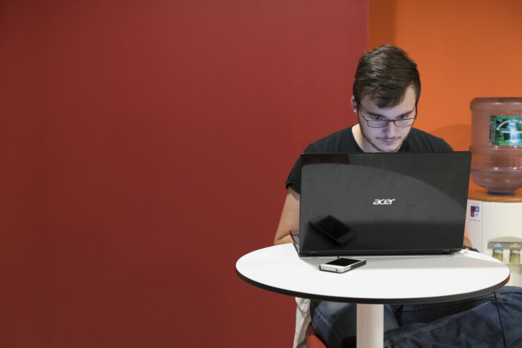 8 Keys to Dispersed Teams With Maximum Productivity