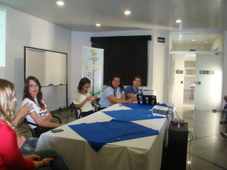 Should You Let Your Employees Access Social Media At Work?