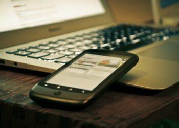 4 Signs You Love Your Tech Too Much