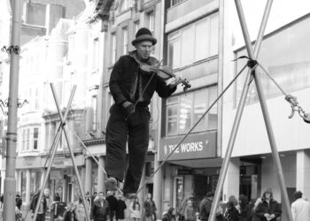 Startup Urgency: A Balancing Act