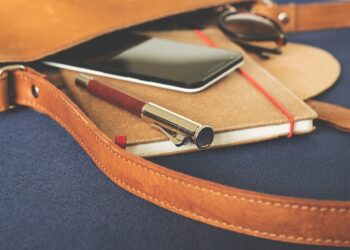 How A Startup Can Turn Earned Media Into Sales with Discovery