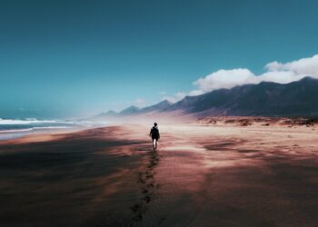 8 Advantages of Leader Focus on People Versus Process