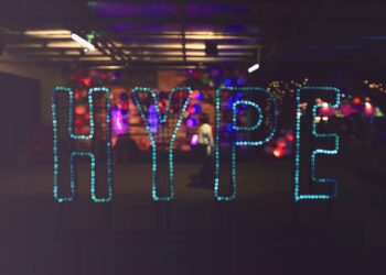 10 Guidelines For Storytelling To Hype Your Startup