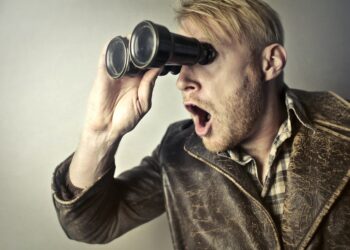 6 Tips to Avoid Being Blindsided by a New Competitor