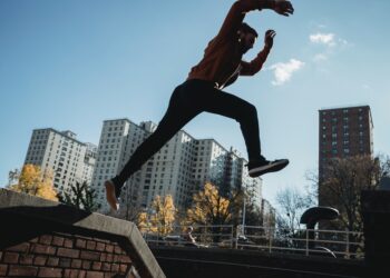 7 Ways to Convince Other People to Take a Risk On You