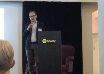 Redesigning Photography For The Mobile Photographer