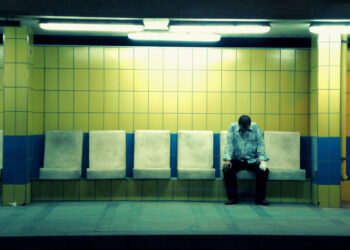 5 Essential Things to Consider Before Launching a Startup