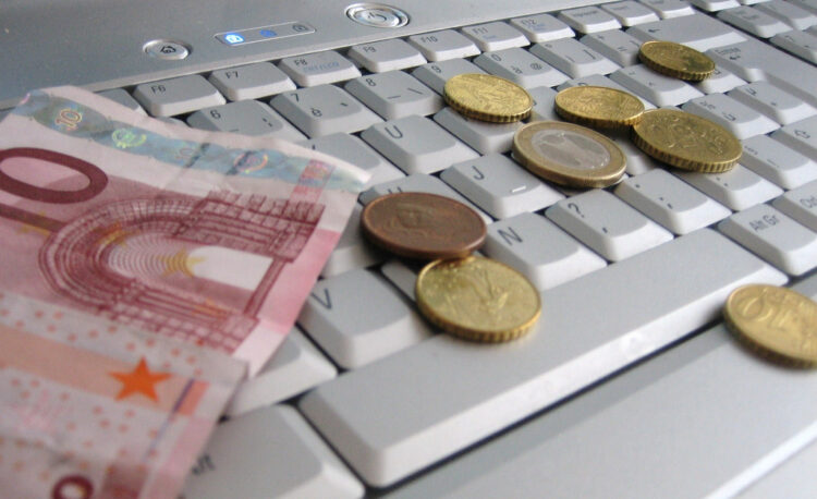 Upselling, Cross-Selling and Freemium Techniques