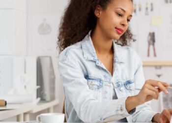 Set Yourself Up for Success: 4 Keys to Launching a Strong Brand