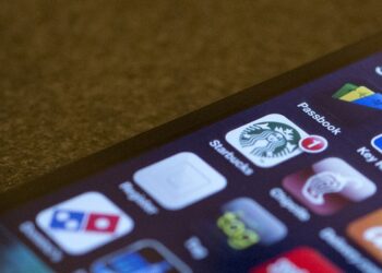 5 Native Smartphone Features That Boost Mobile Experience