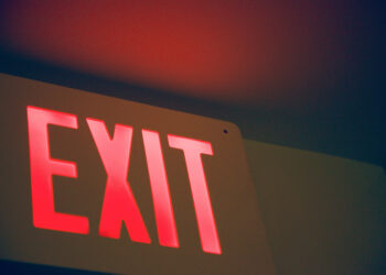 Smart Entrepreneurs Don’t Overstay Their Welcome